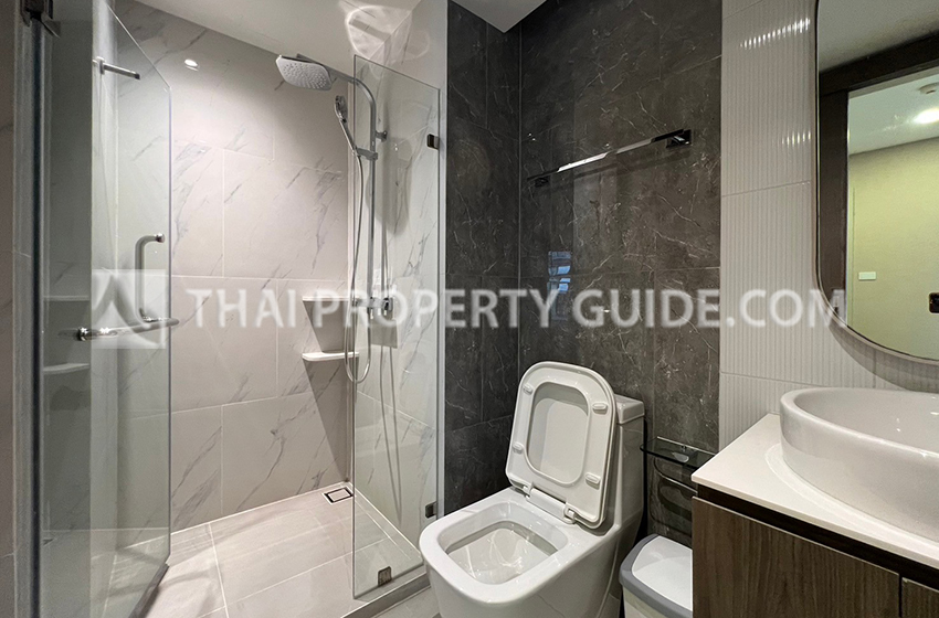 Apartment in New Petchburi 